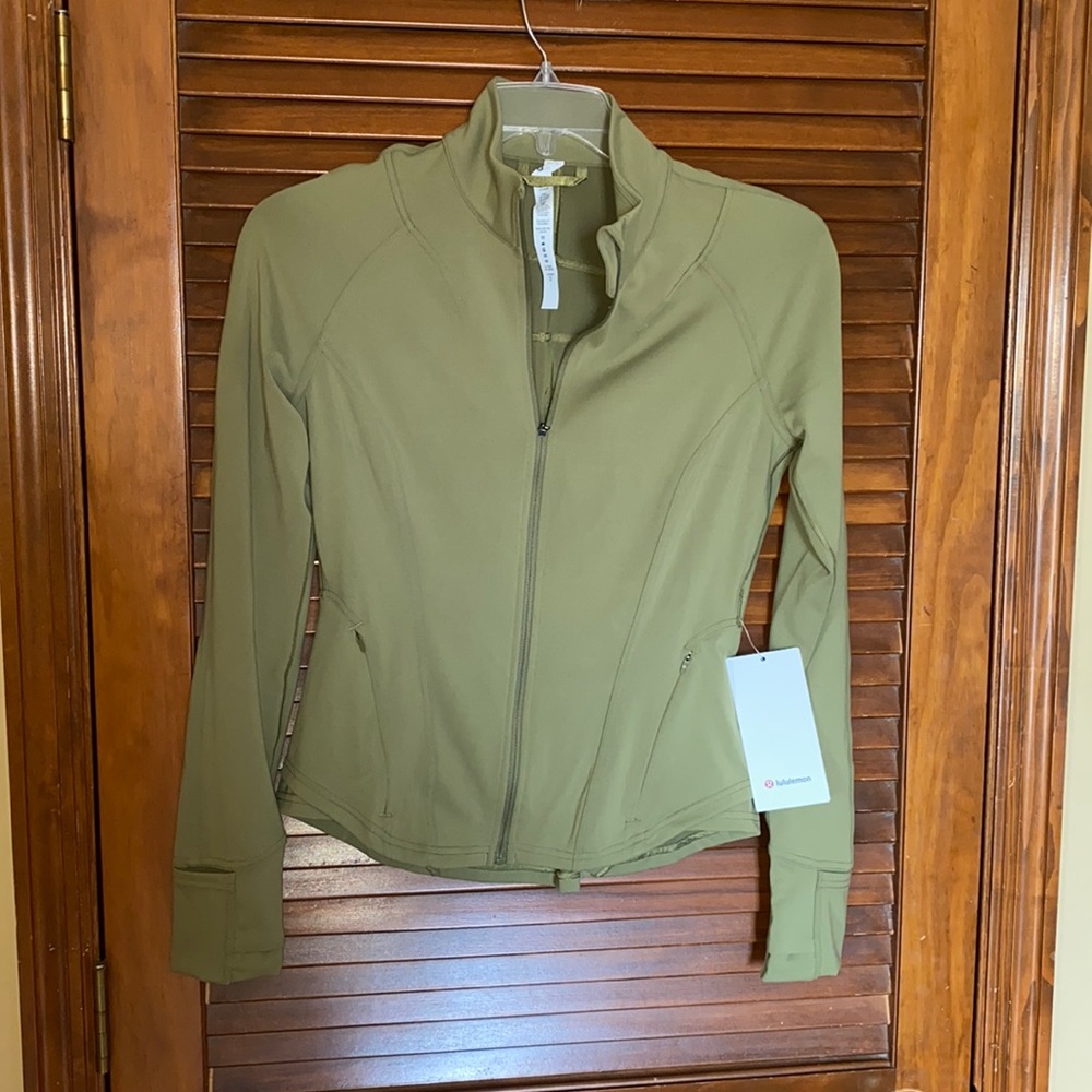 NEW LULULEMON InStill Jacket - Picture 2 of 9